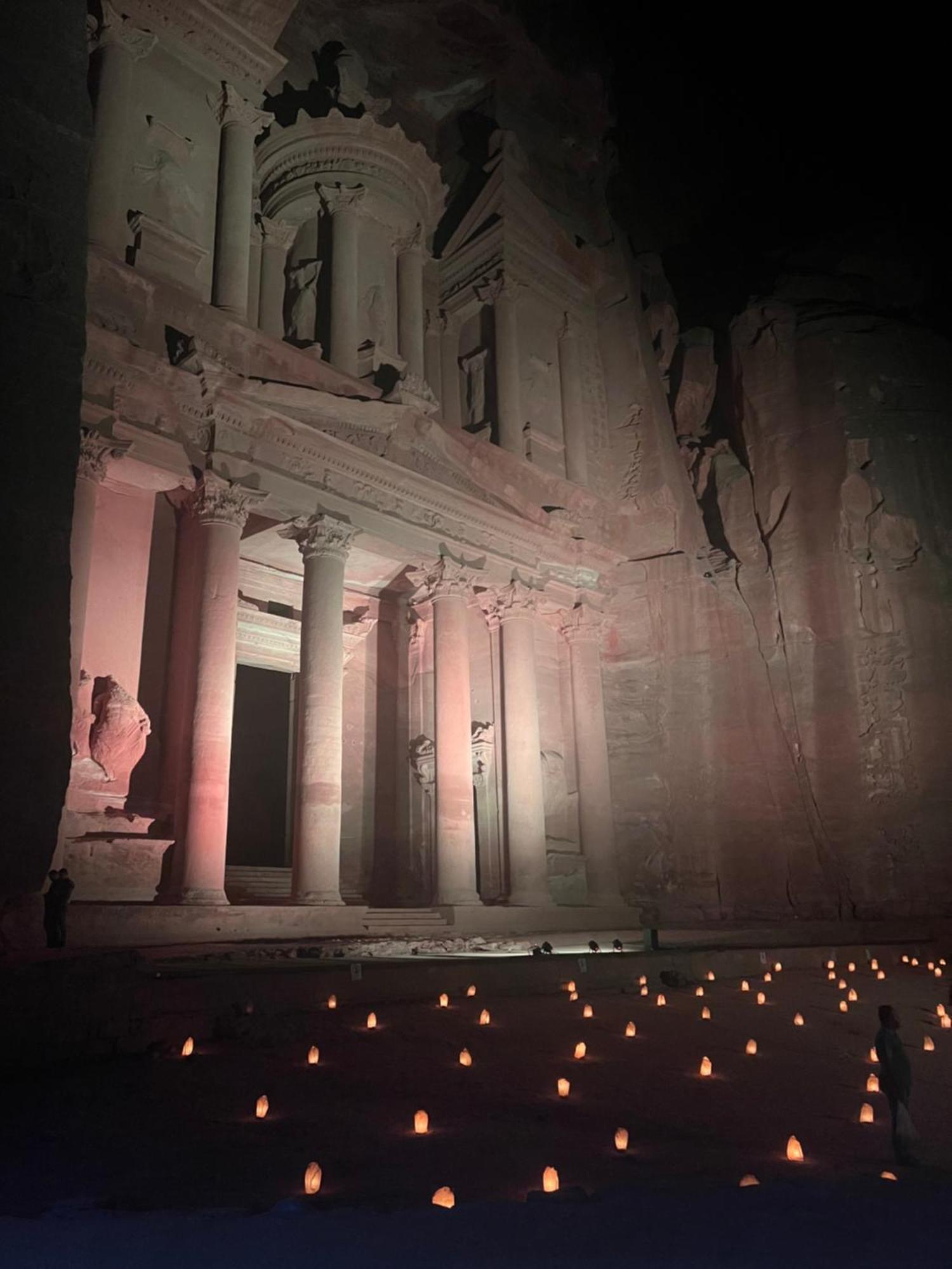 Indiana Jones Home Stay Petra エクステリア 写真